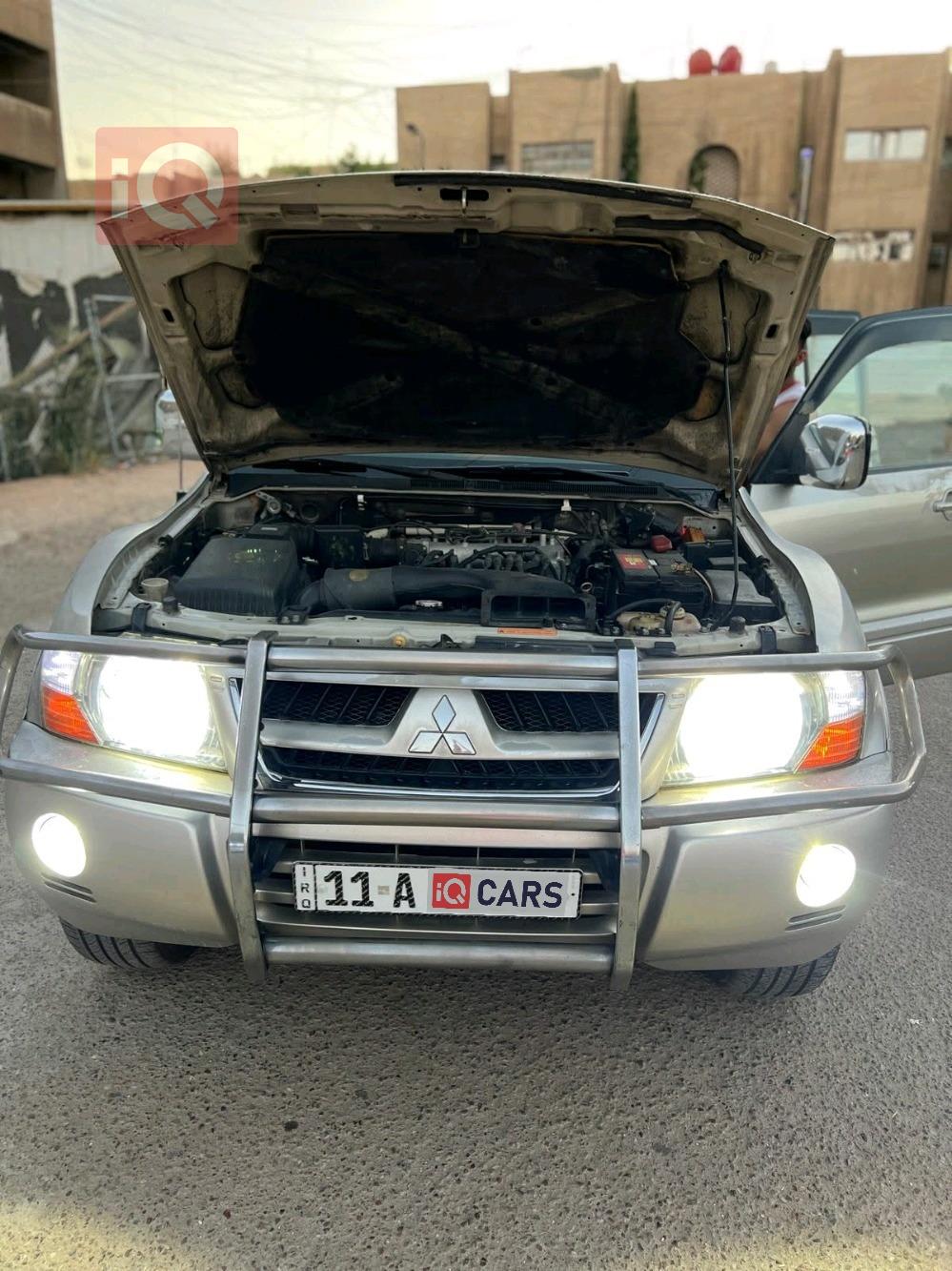 ميتسوبيشي باجيرو
